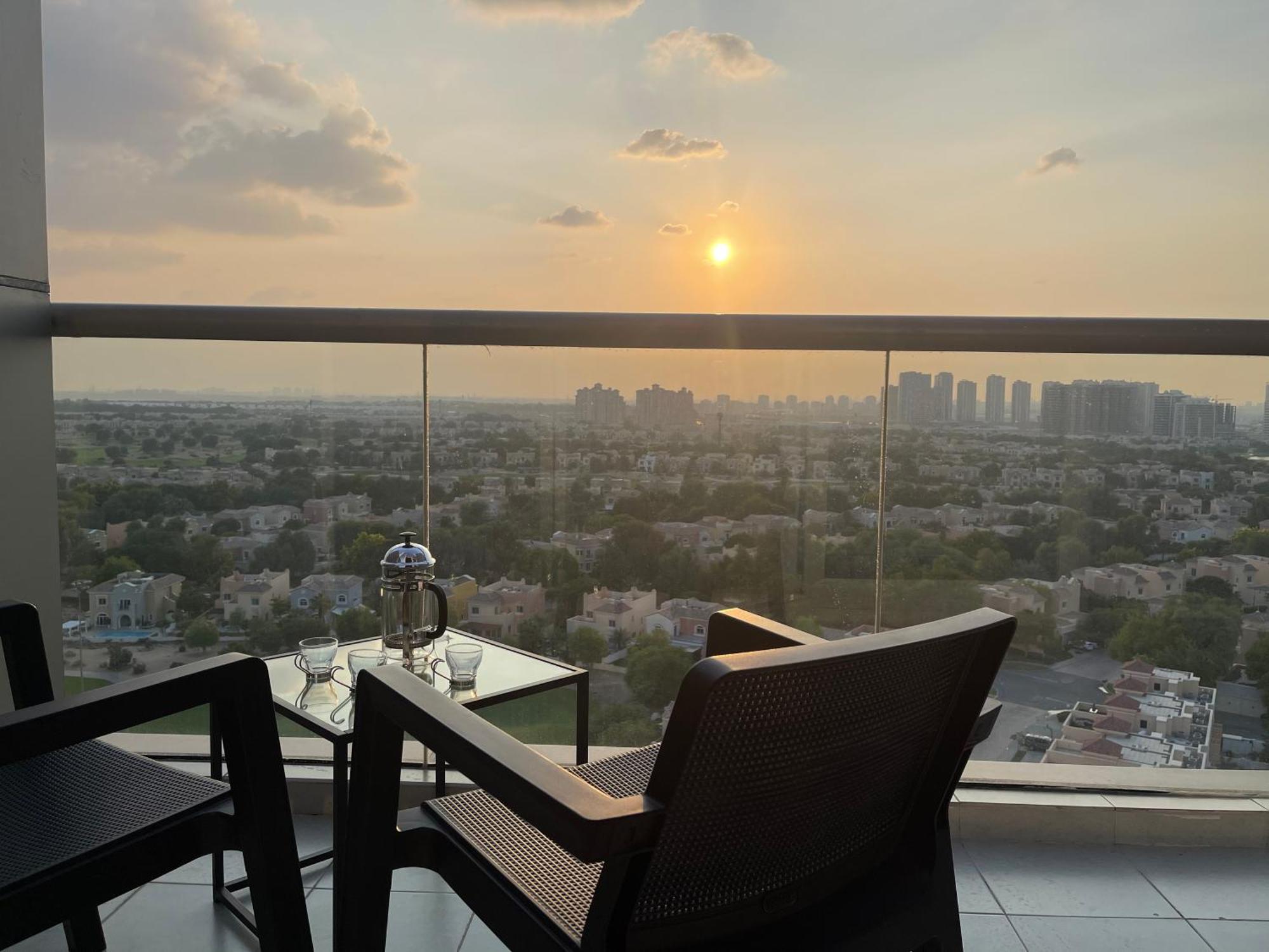 Great View, Sportcity, Parking Included, Dubái