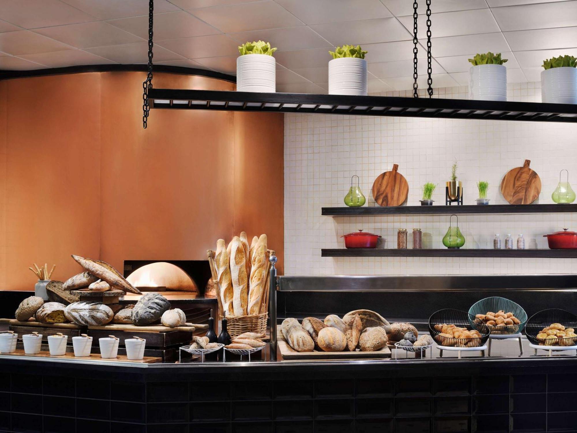 Hotell Mövenpick Jumeirah Dubai