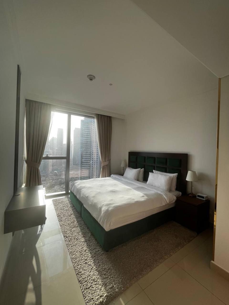 Burj Khalifa View, 3 Bedroom In Boulevard Point, Connected To Mall