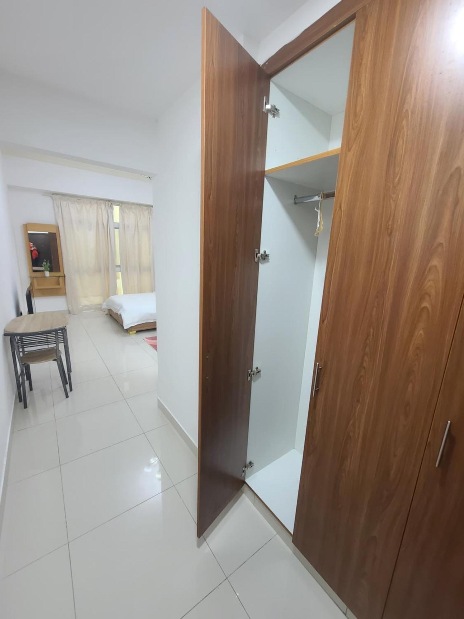 Al Fahad 2 Small For Men Tecom Appartement