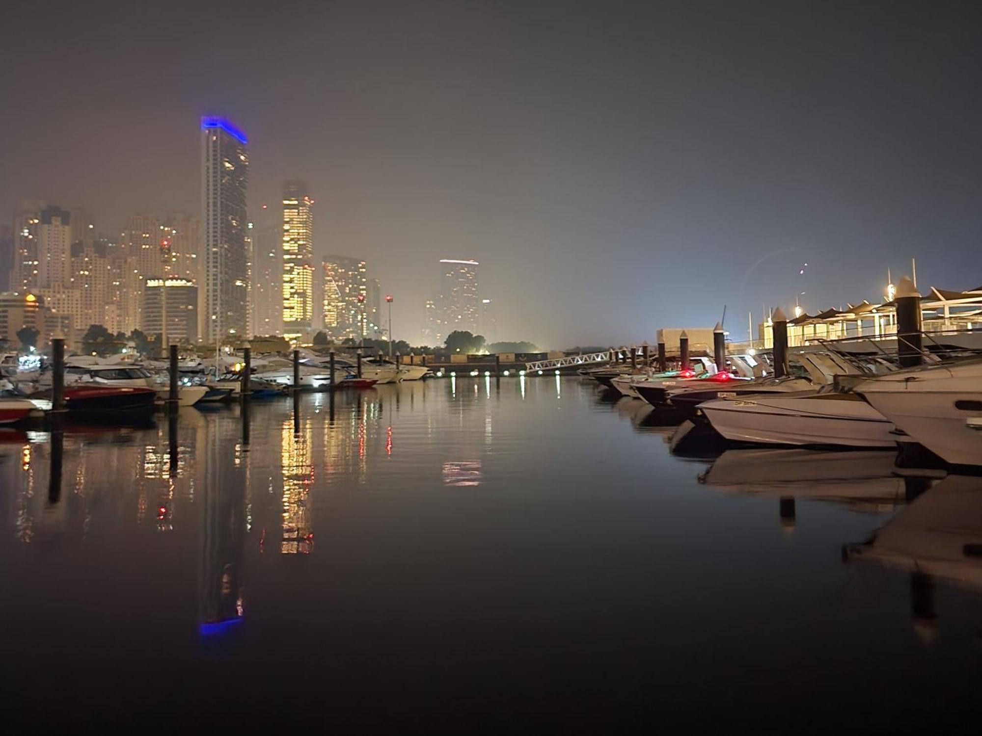 Apartahotel Marina,jbr -luxurious 2 Bedroom King Dubái