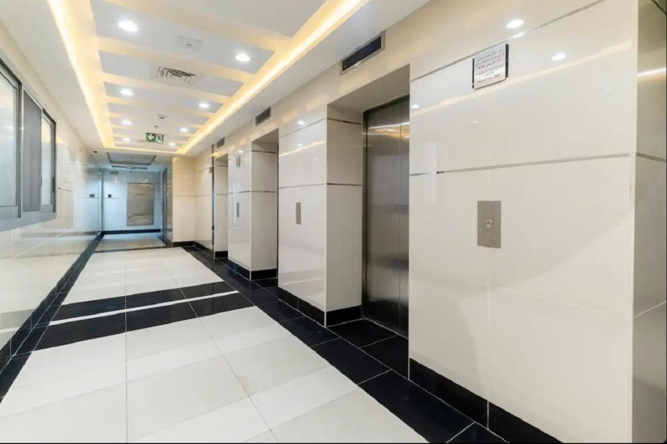 Apartment Bright & Cozy, Near Metro & Downtown, Pool, Gym Dubai