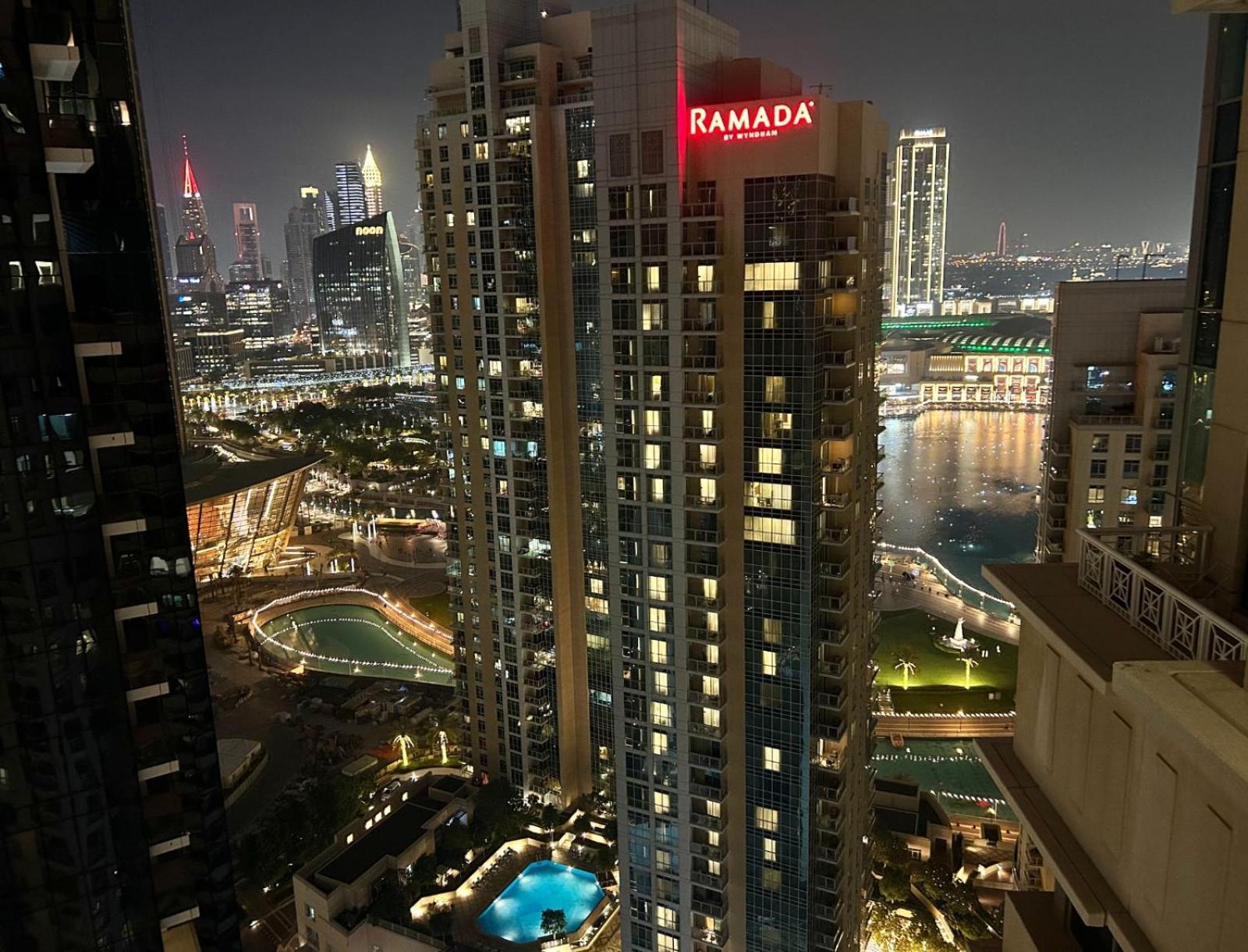 Luxury Burj Khalifa & Fountain View Apt Downtown Apartemen