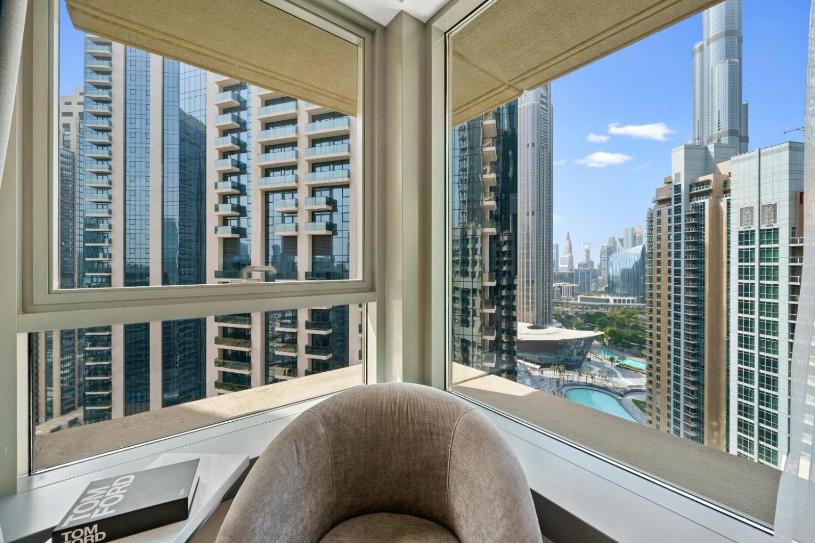Luxury Burj Khalifa & Fountain View Apt Downtown Apartemen