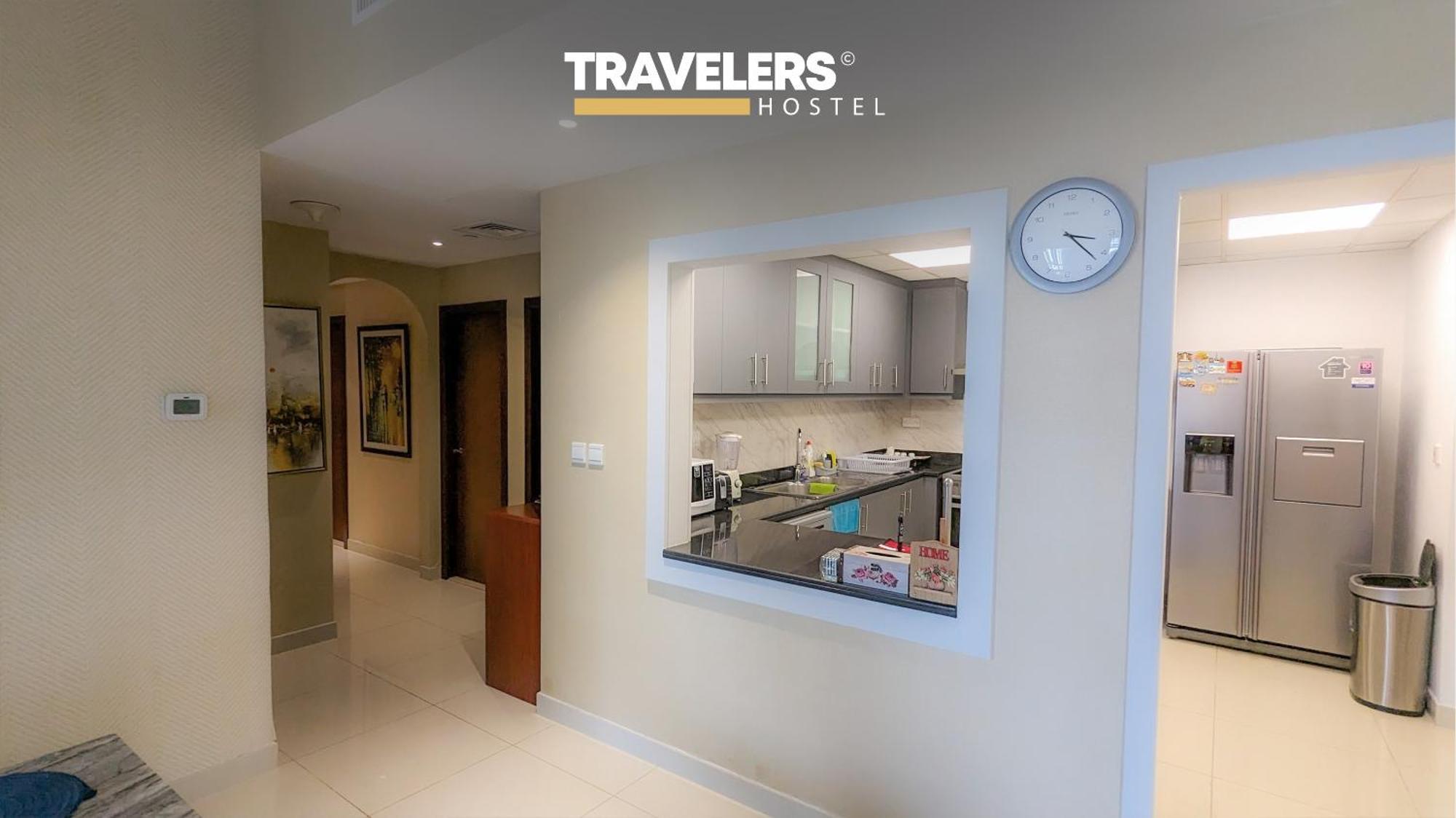 Hostal Travelers - Marina *