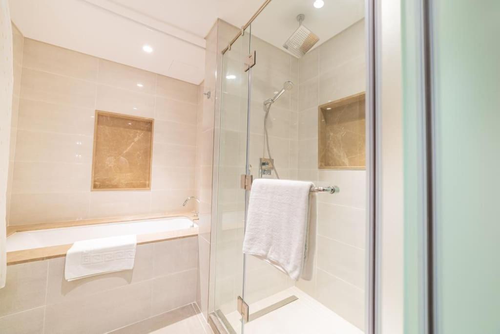 Appartement First Class 3br With Full Burj Khalifa And Fountain View