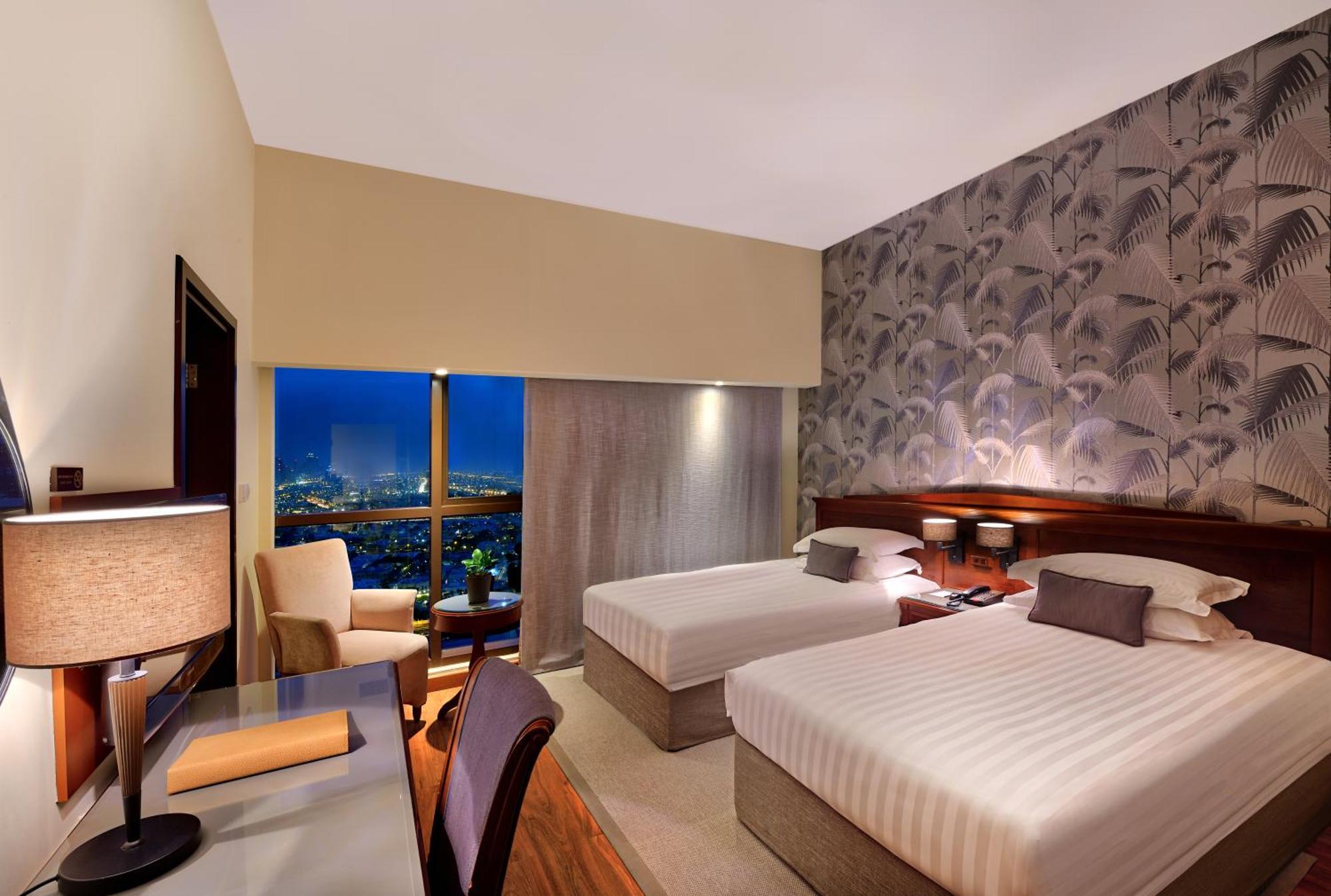 Majestic City Retreat 4* Dubai