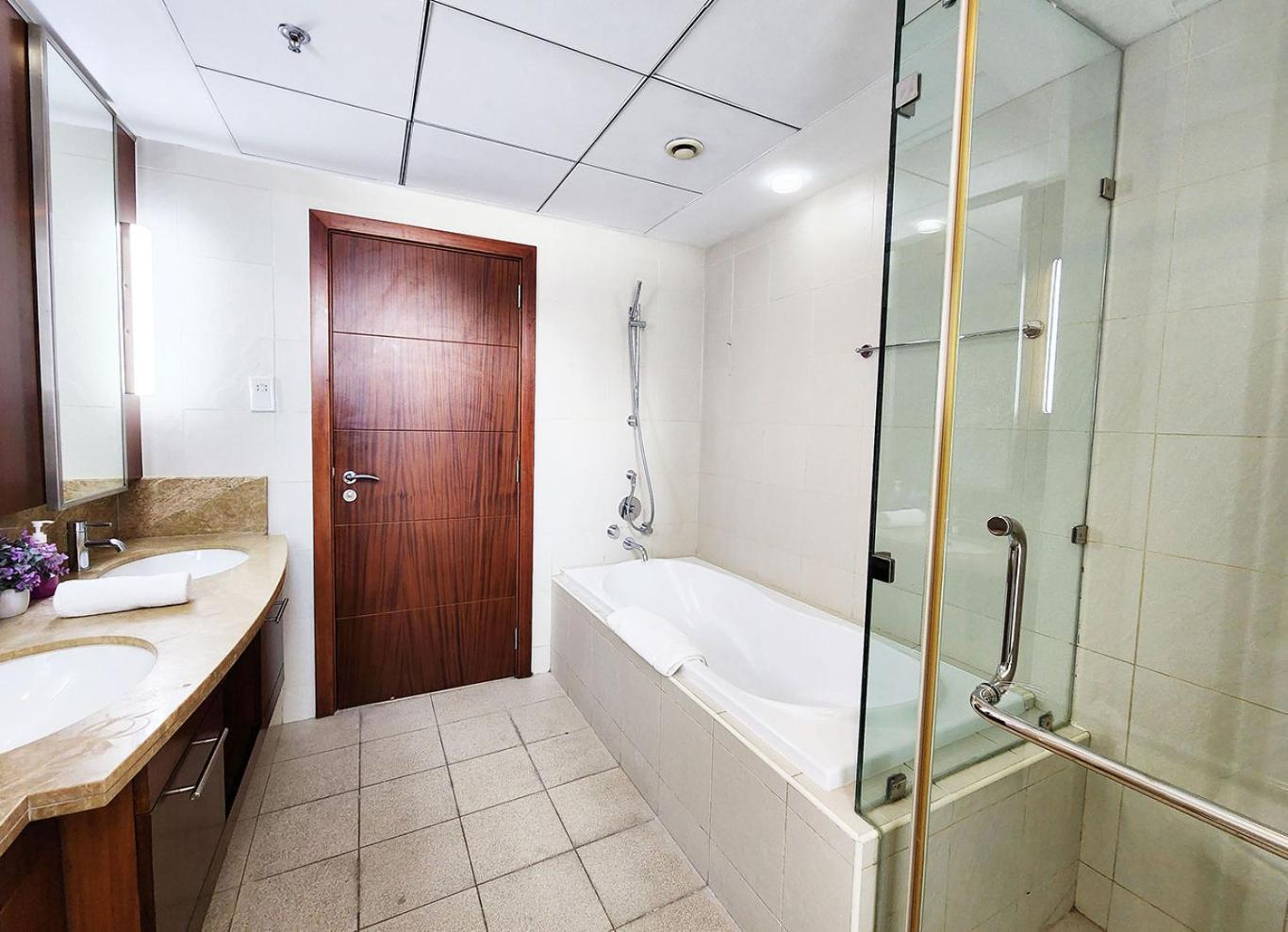 Rh- The Perfect Family Getaway, 3br In Standpoint Tower * Dubai