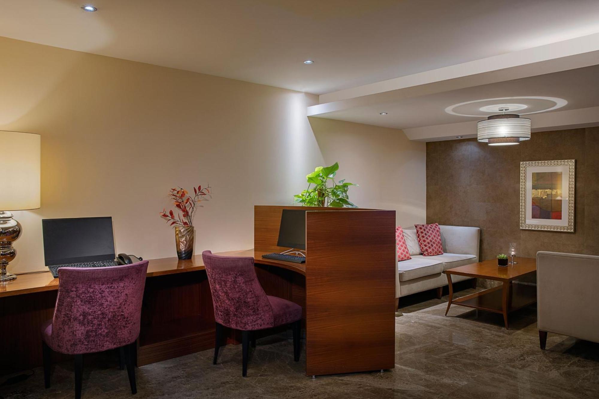 Sheraton Creek & Towers Dubái