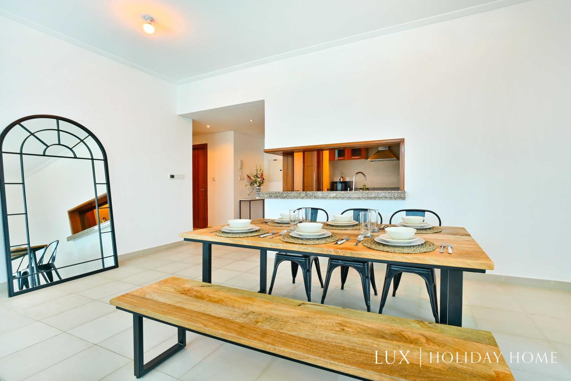 Lux Marina Promenade 2 Br Prime Location Apt Dubái