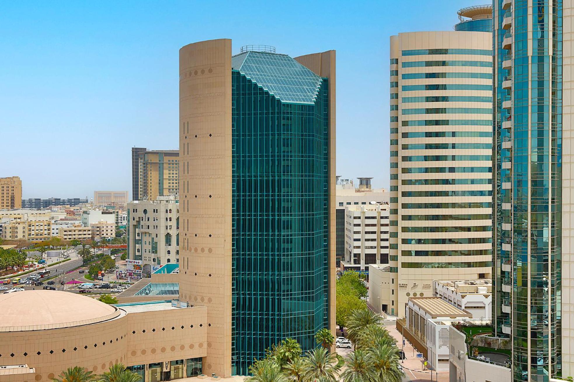 Sheraton Creek & Towers 5* Dubái