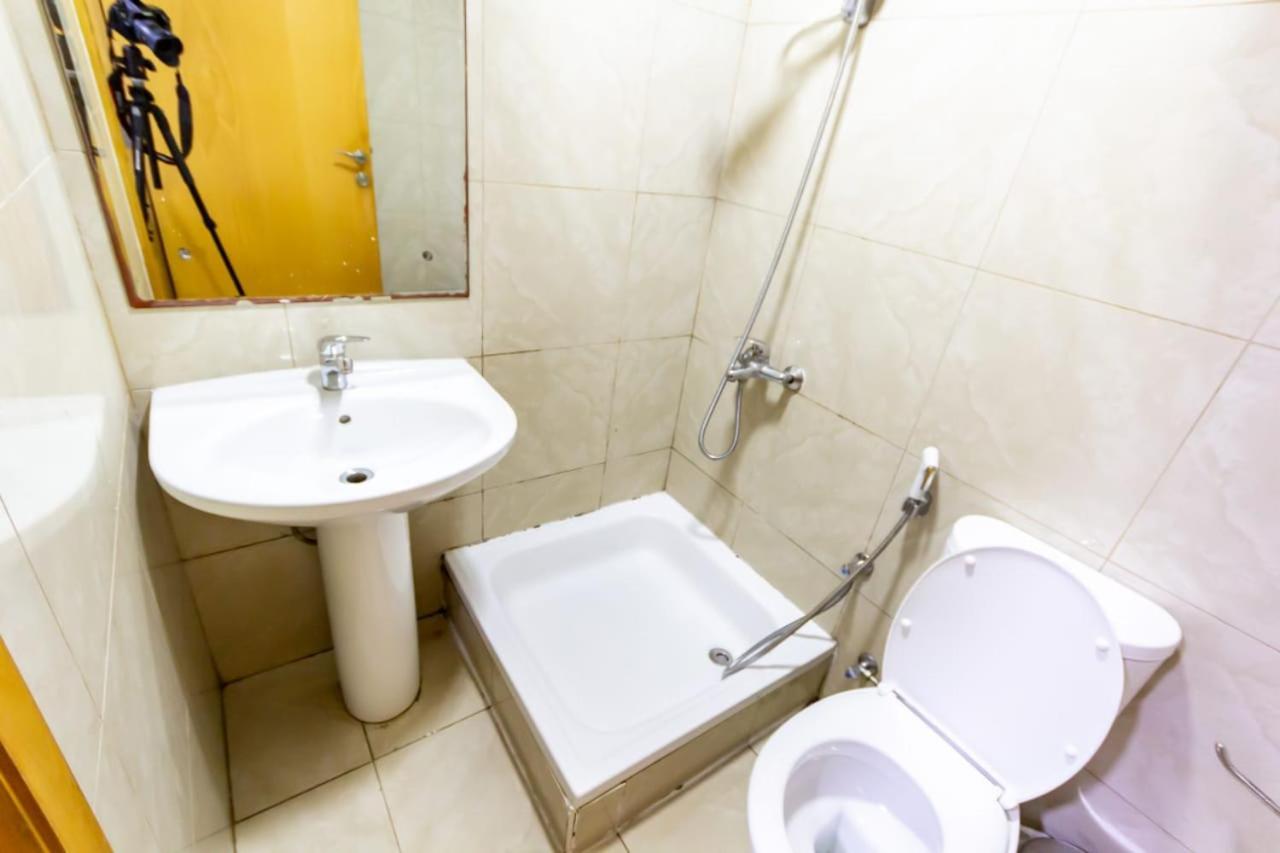 Budget With Private Bathroom For 'girls' Only In Dubai, Marina * Dubái