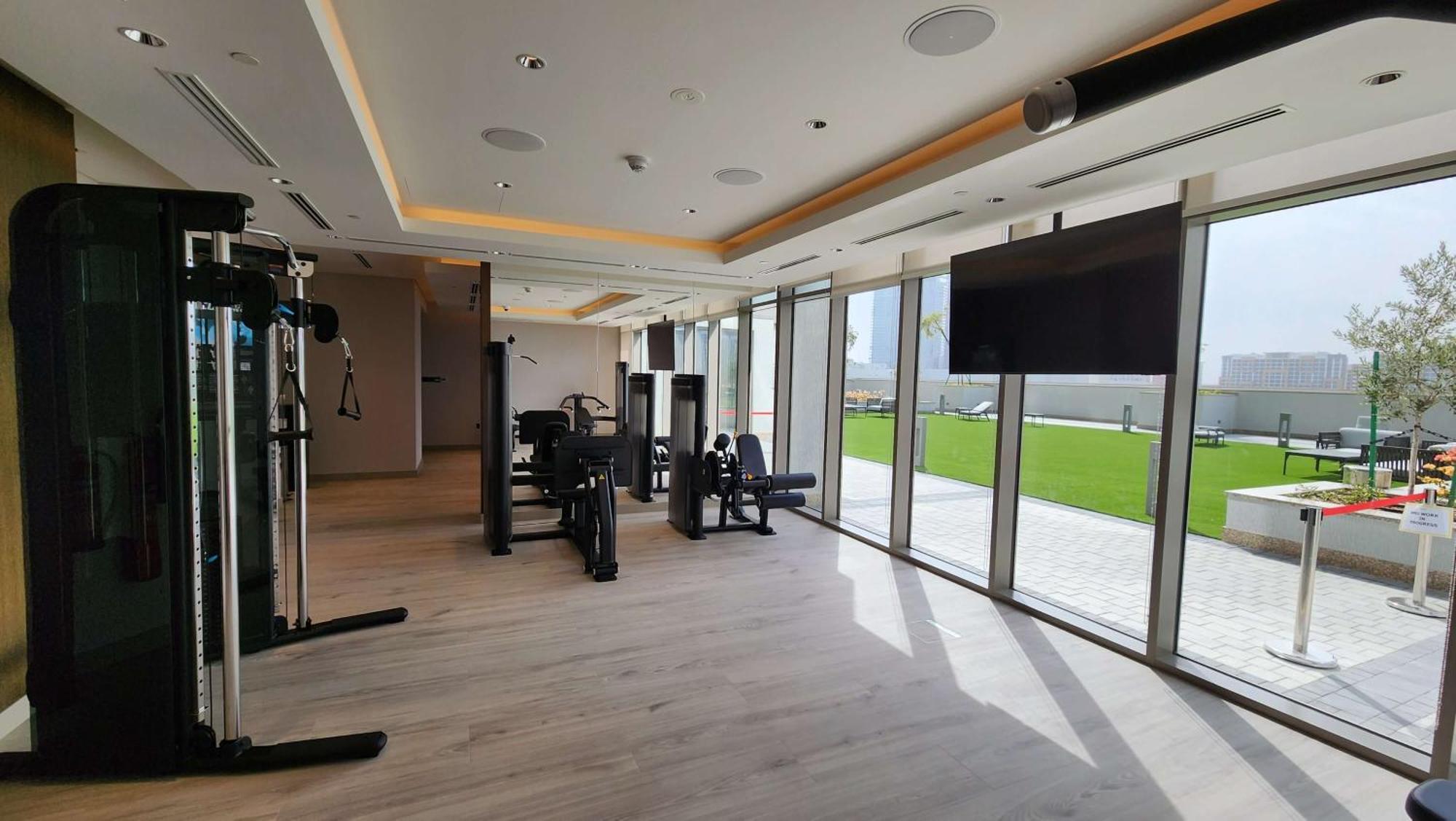 By Latinem Luxury 1br Holiday Cvr B1603 Near Burj Khalifa Apartemen Dubai