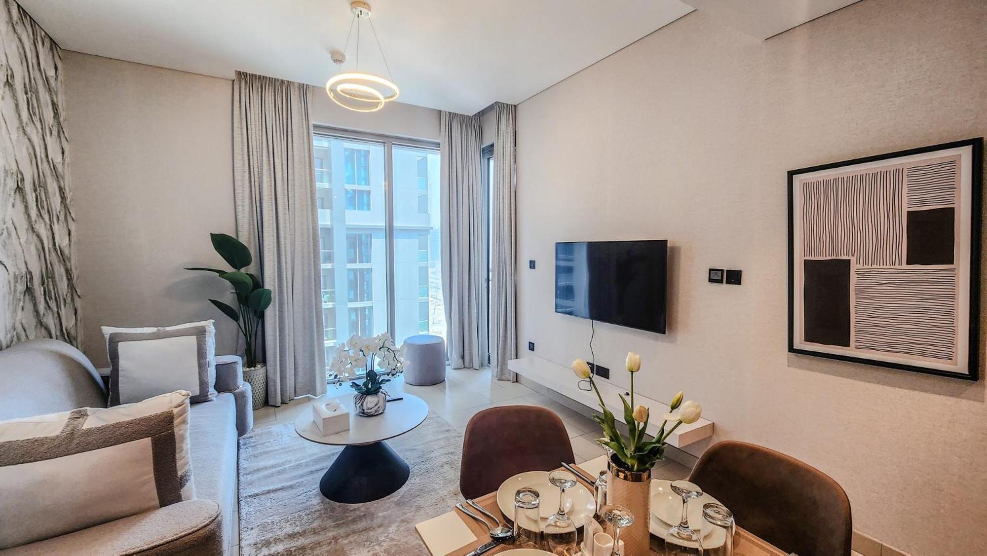 By Latinem Luxury 1br Holiday Cvr B1603 Near Burj Khalifa Apartemen Dubai