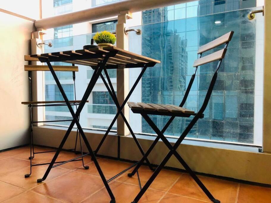 Enjoyable 2br In Marina Apartment