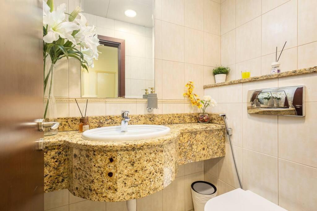 Enjoyable 2br In Marina * Dubai