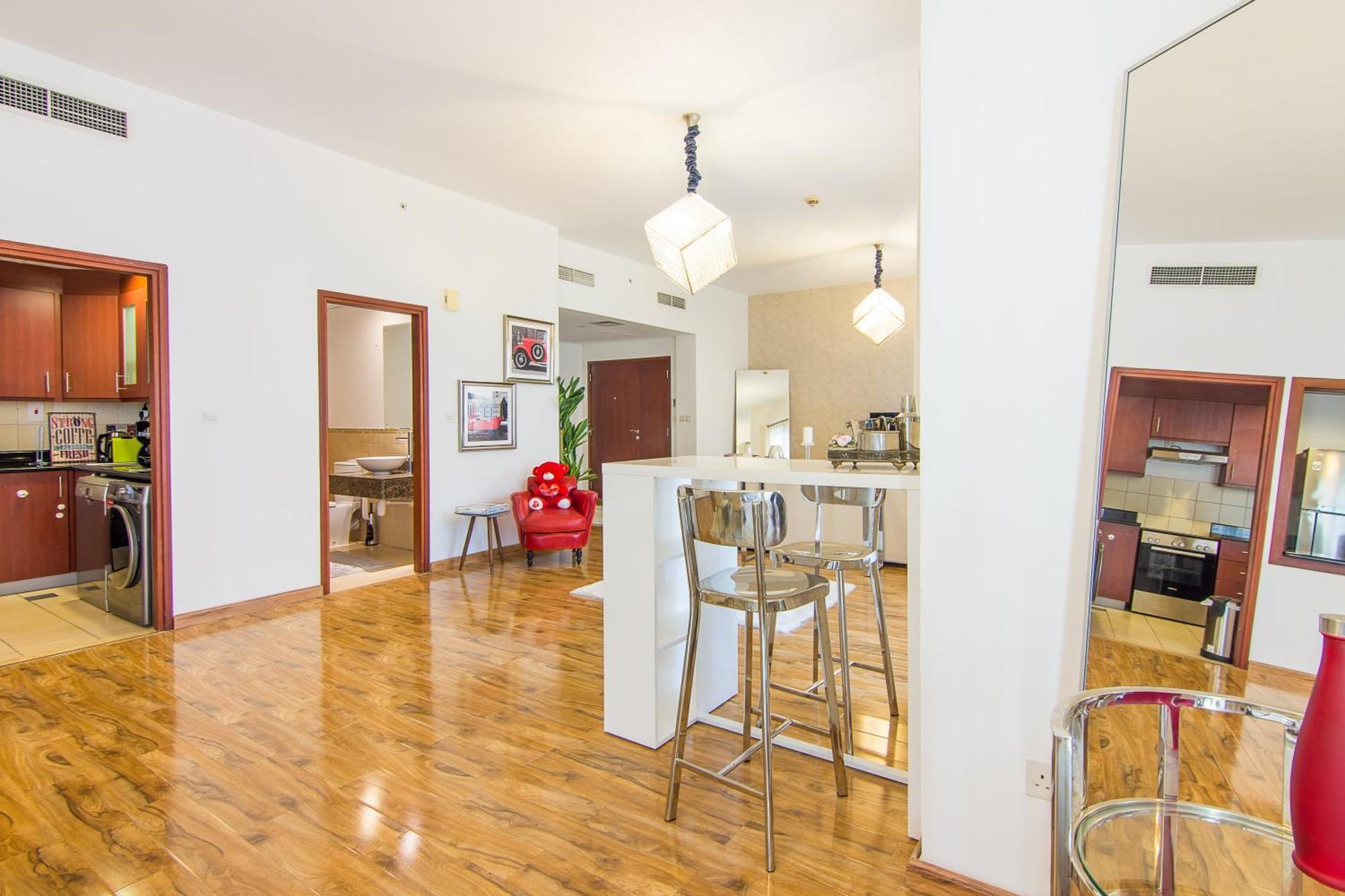 Apartamento Huge 1br In Jbr Dubái