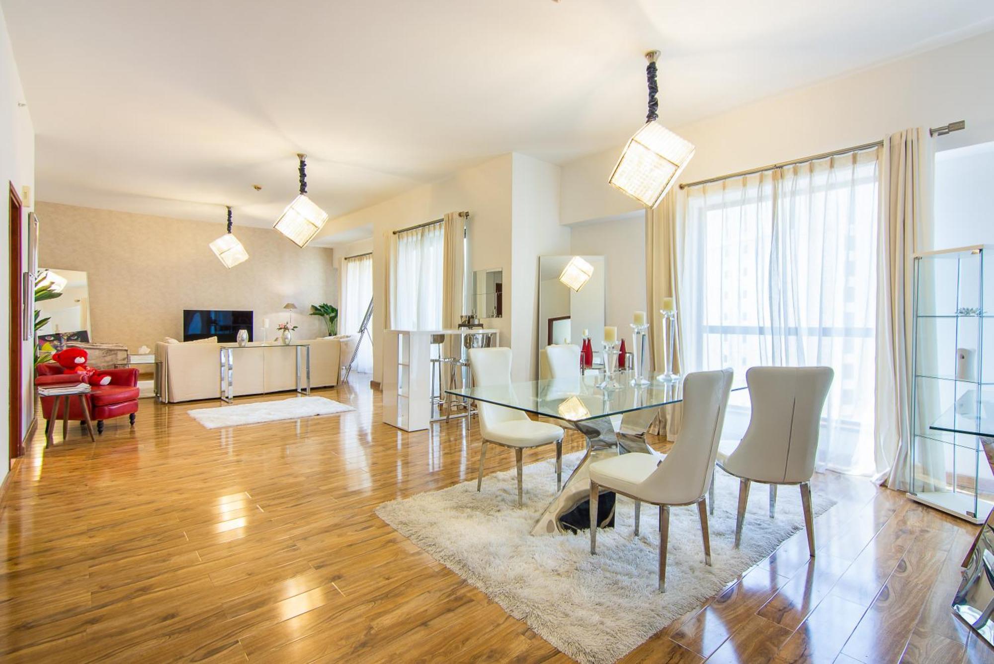 Huge 1br In Jbr Apartamento