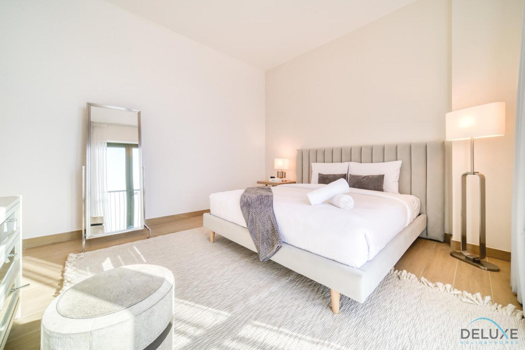 Peaceful 4br Penthouse With Assistant At Le Pont Jumeirah By Deluxe Homes Apartment Dubai