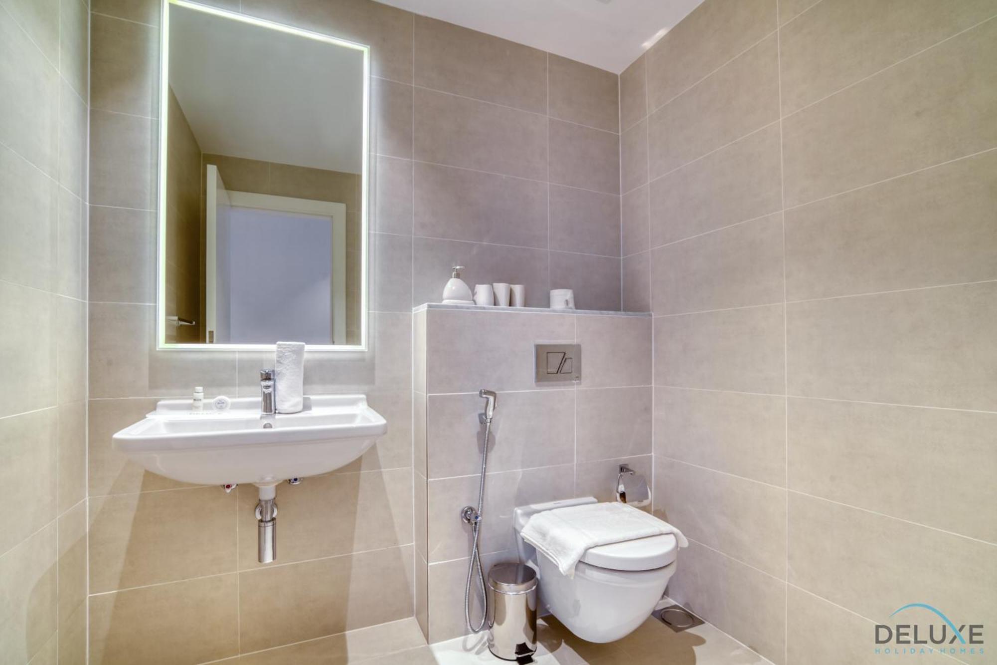 Peaceful 4br Penthouse With Assistant At Le Pont Jumeirah By Deluxe Homes Apartment