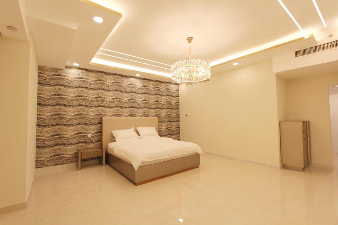 Apartamento Usmans 5 Bedroom At Jbr Walk Rimal On The 2750 Sft Huge