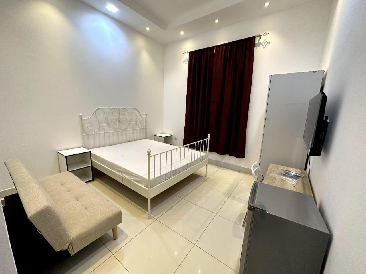Guest house Economical For Rent In *