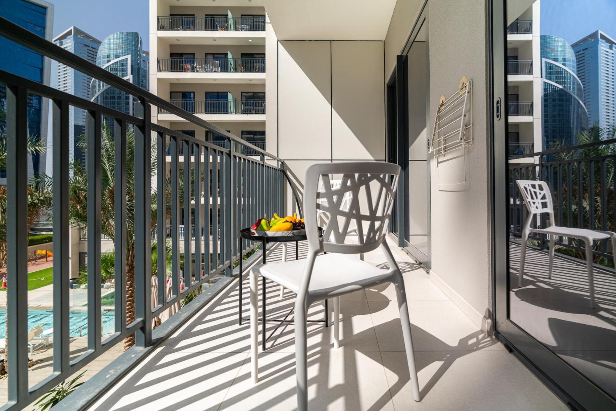 Apartamento Citihome -1br With Balcony & Pool View In Zada Tower *