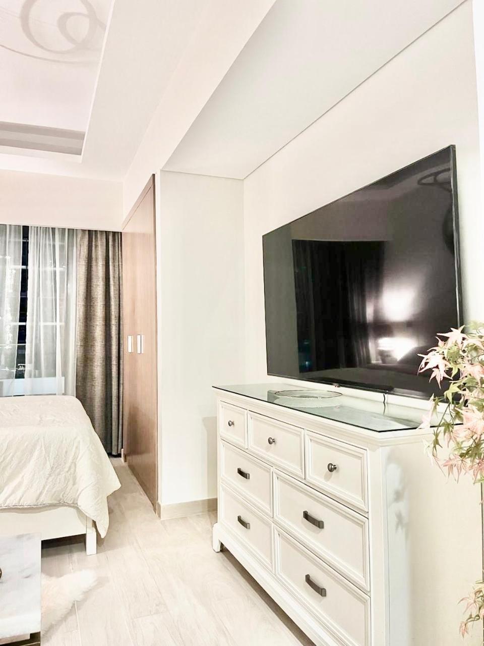 Galaxy In Azizi Riviera Luxury * Dubái
