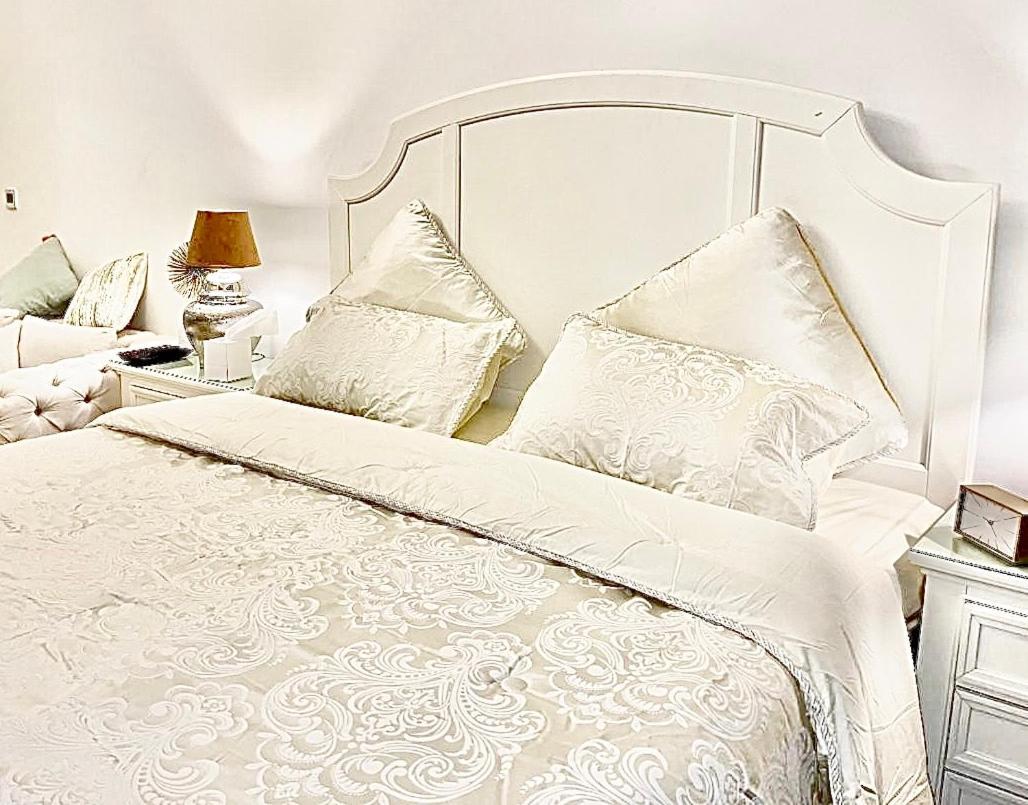 Galaxy In Azizi Riviera Luxury Apartamento *