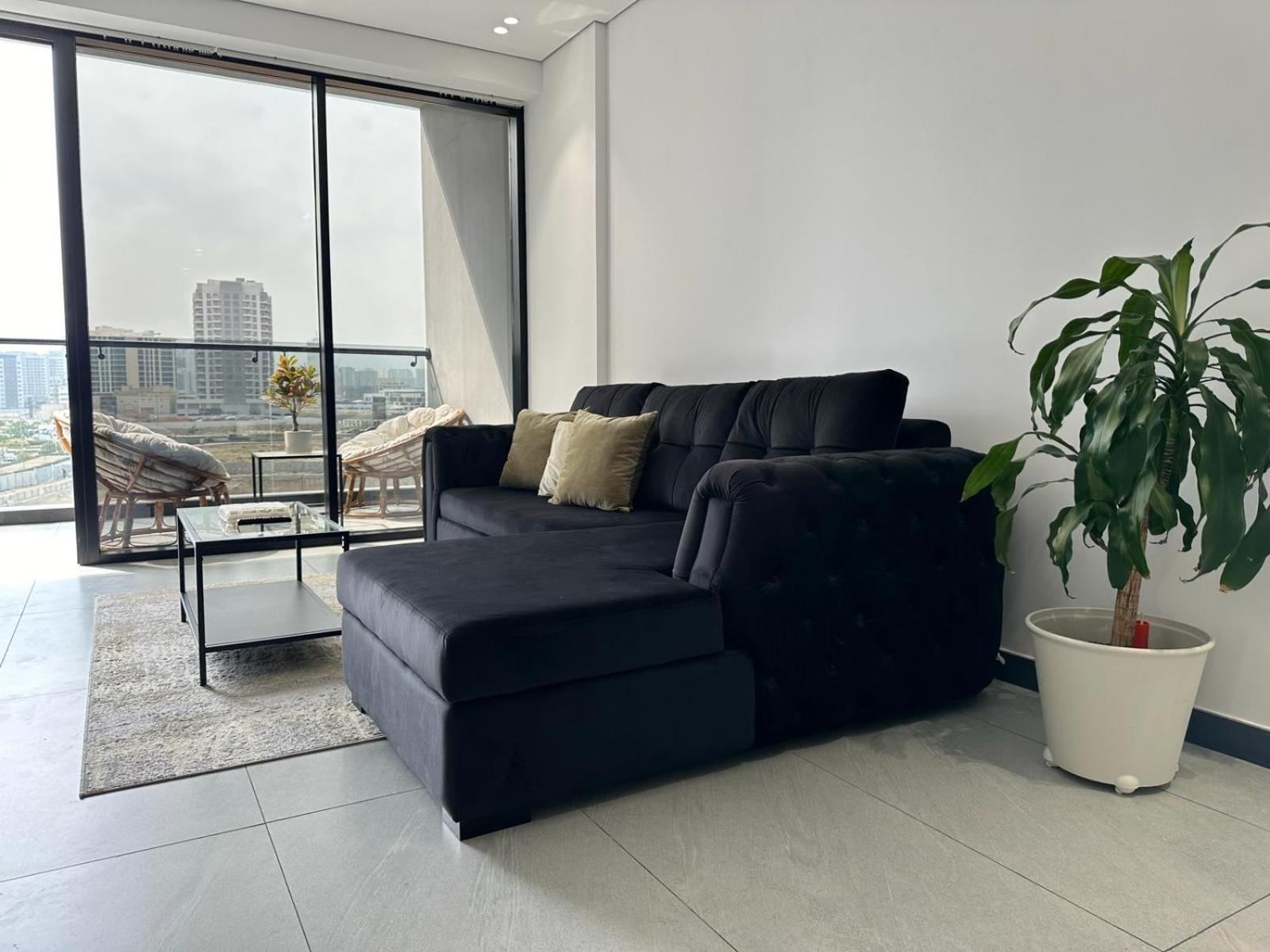 Brand New Stunning Private With Bathroom *huge Balcony Hospedagem domiciliar Dubai