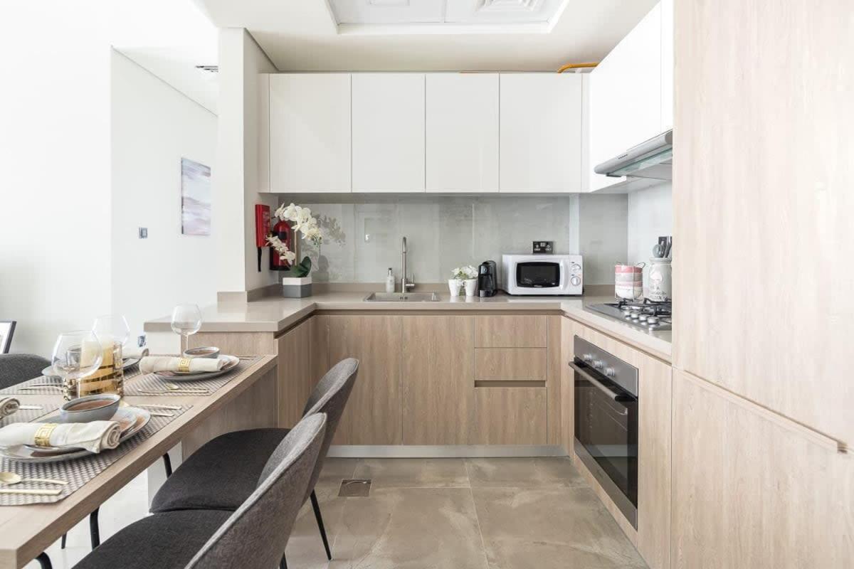 Frank Porter - Majestique 2 Apartemen *