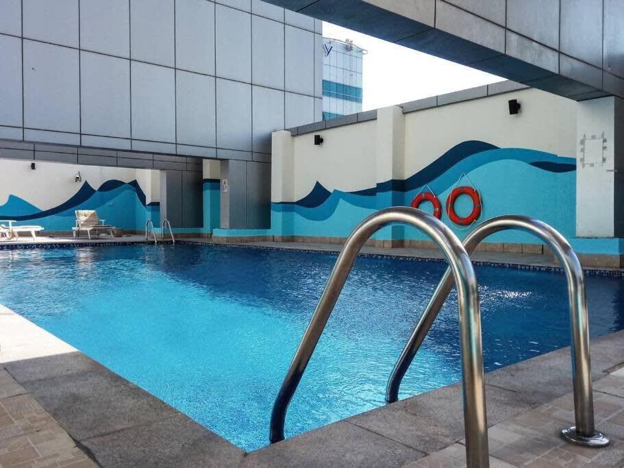 Frank Porter - Armada Appartement Dubaï