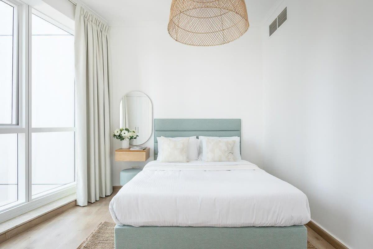 Frank Porter - Torch Tower Appartement