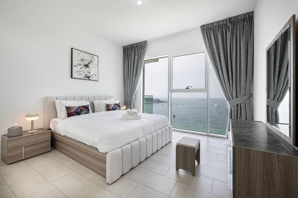 Seaview 3king Bed- Private Beach * Dubái