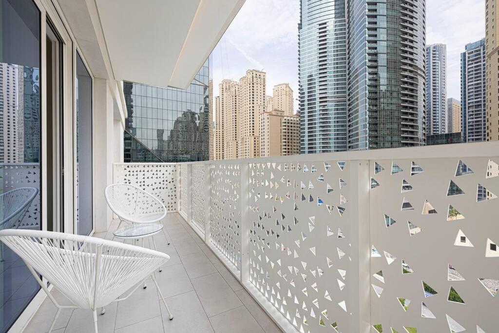Private Beach Heaven Jbr 2bed Apartemen *