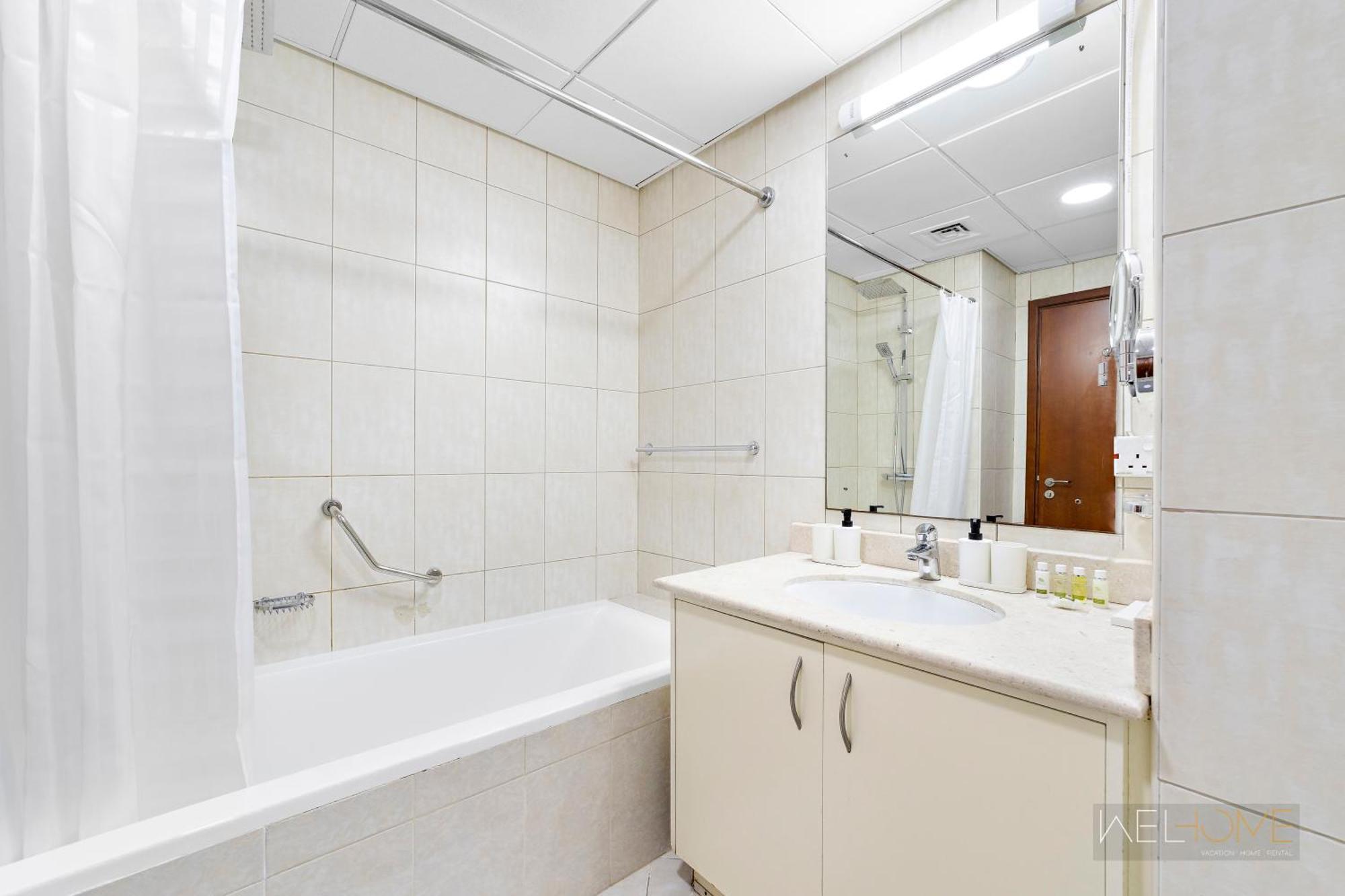 Welhome - Stylish With Park Views In Regent House 2 Appartement Dubaï