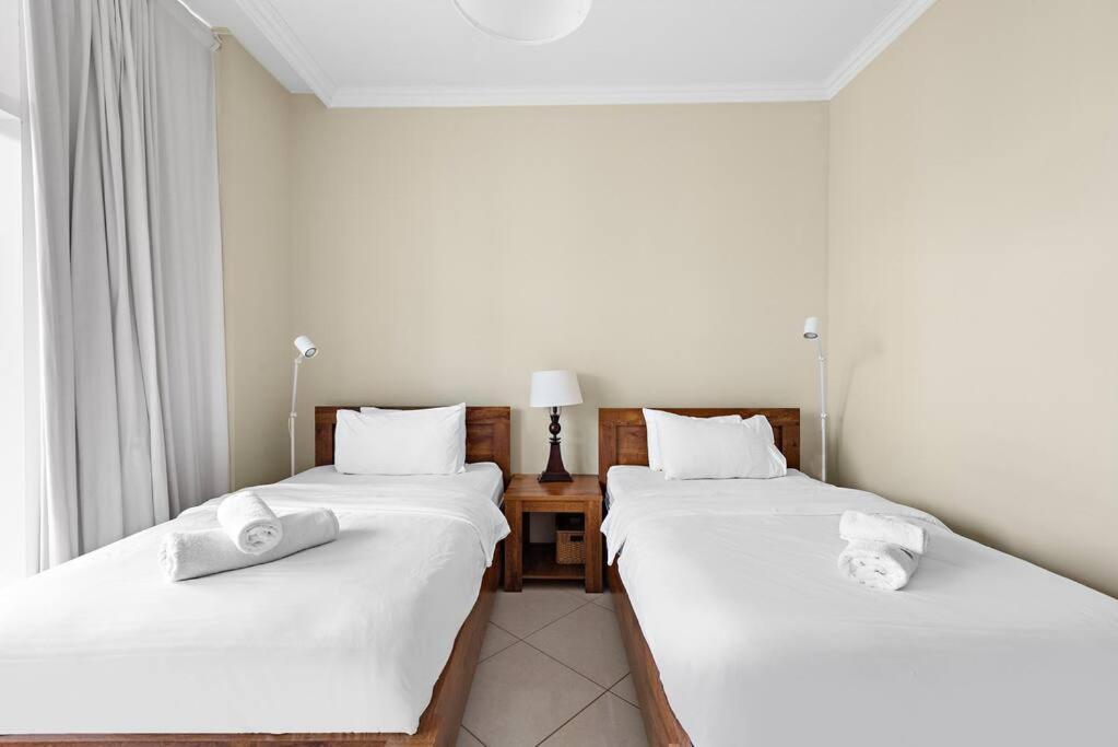 Appartement First Class 2br Modern And Stylish Dubai