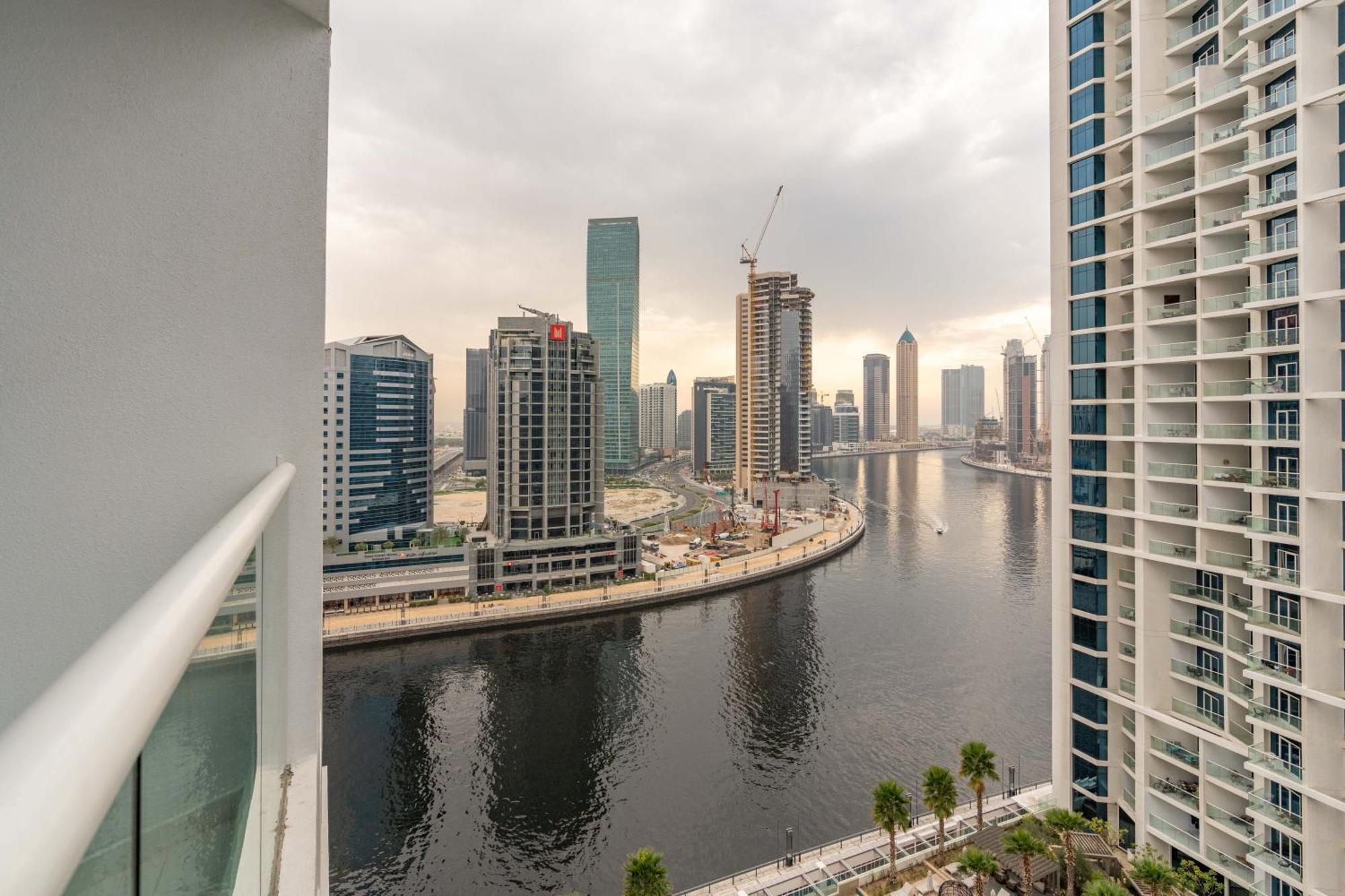 Spacious Luxe Family With Canal & Burj Khalifa View Apartamento *