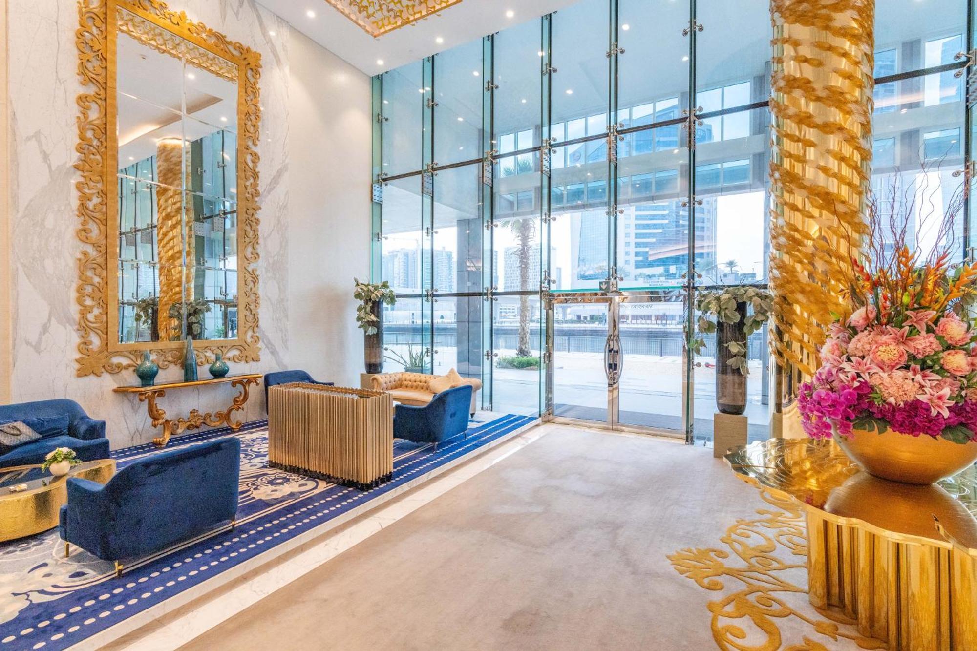 Spacious Luxe Family With Canal & Burj Khalifa View * Dubái