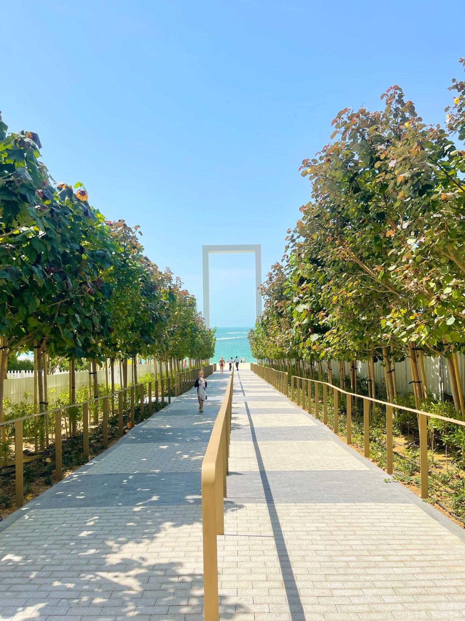 Private Beach Heaven Jbr 2bed Apartemen *