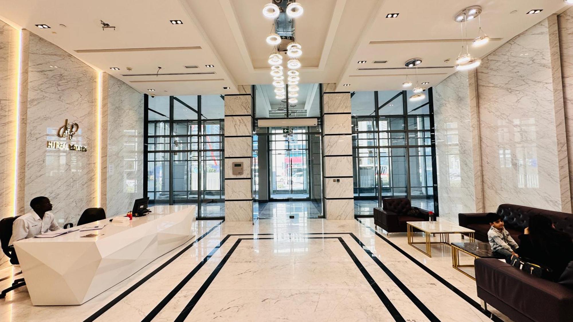 Spacious Palm View With Big Balcony Free Parking By Belvilla Séjour chez l'habitant Dubaï