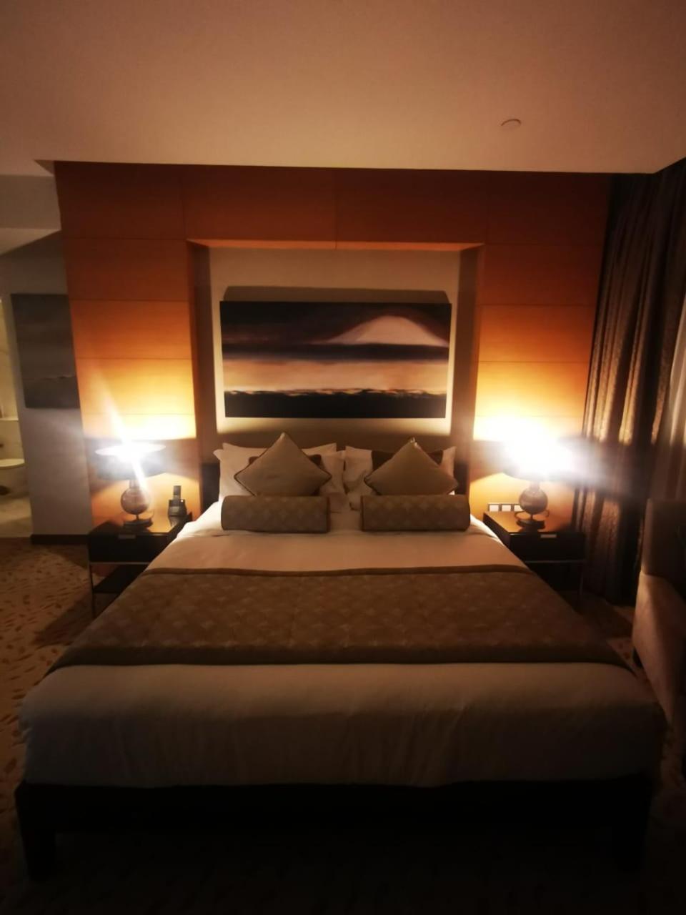 Suitestay-formerly Address Mall Residence-downtown Apartment *