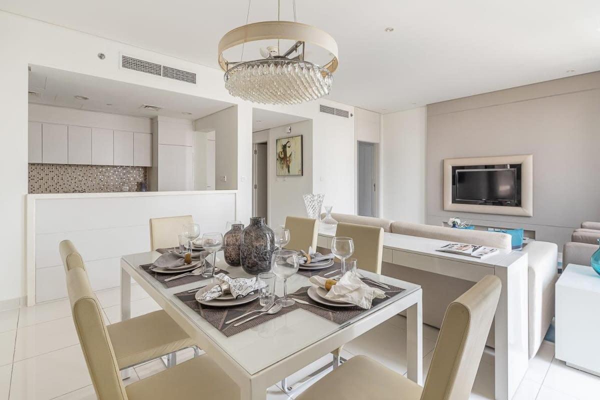 Appartement Frank Porter - Damac Voleo Dubaï