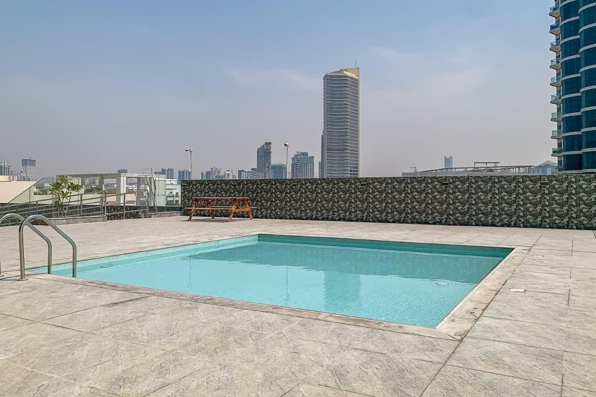 Frank Porter - Square Tower Appartement *