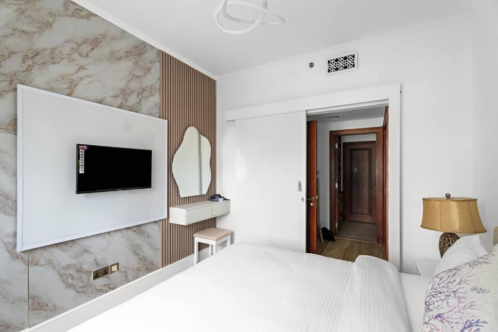 First Class Peaceful 1Br Pool Parking Near Burj Khalifa Appartement *