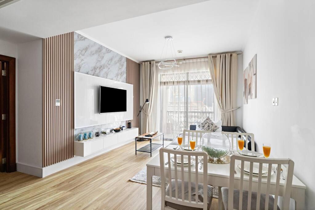 First Class Peaceful 1Br Pool Parking Near Burj Khalifa * Dubaï