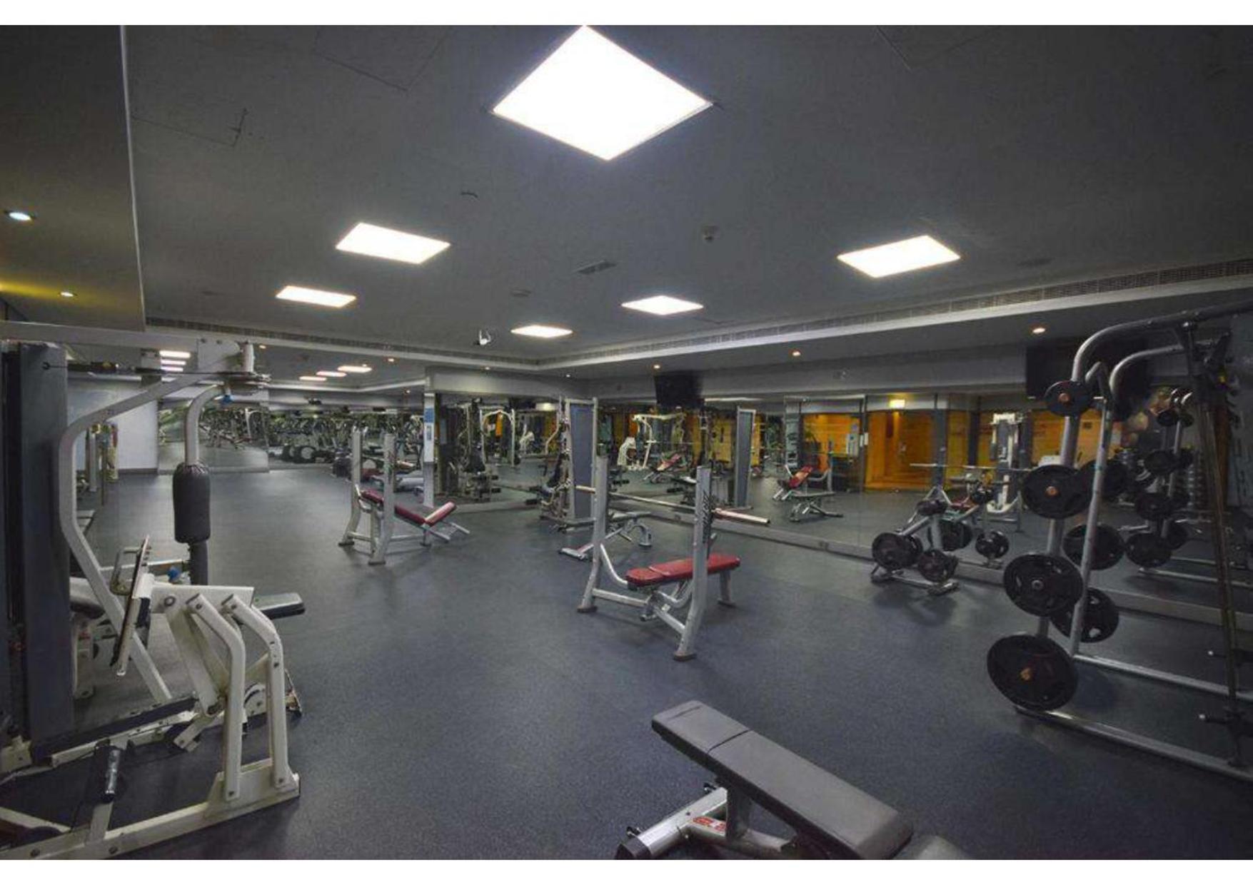 Elevate Your Lifestyle At Goldcrest Bldg. * Dubaï
