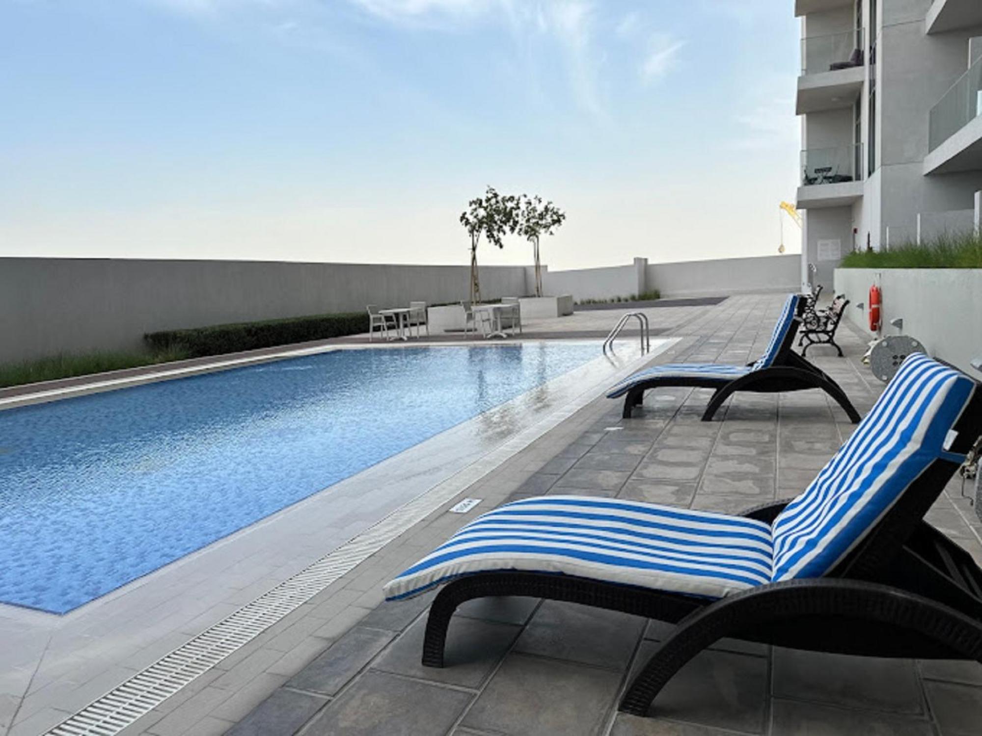 Apartment Aura Azizi By Golden Casa *