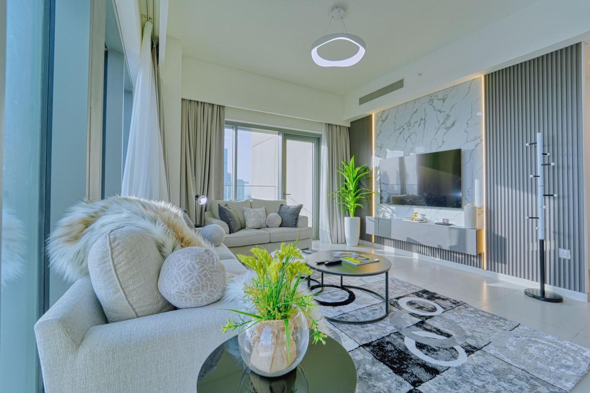 Burj Khalifa Dancing Fountain View Apartment