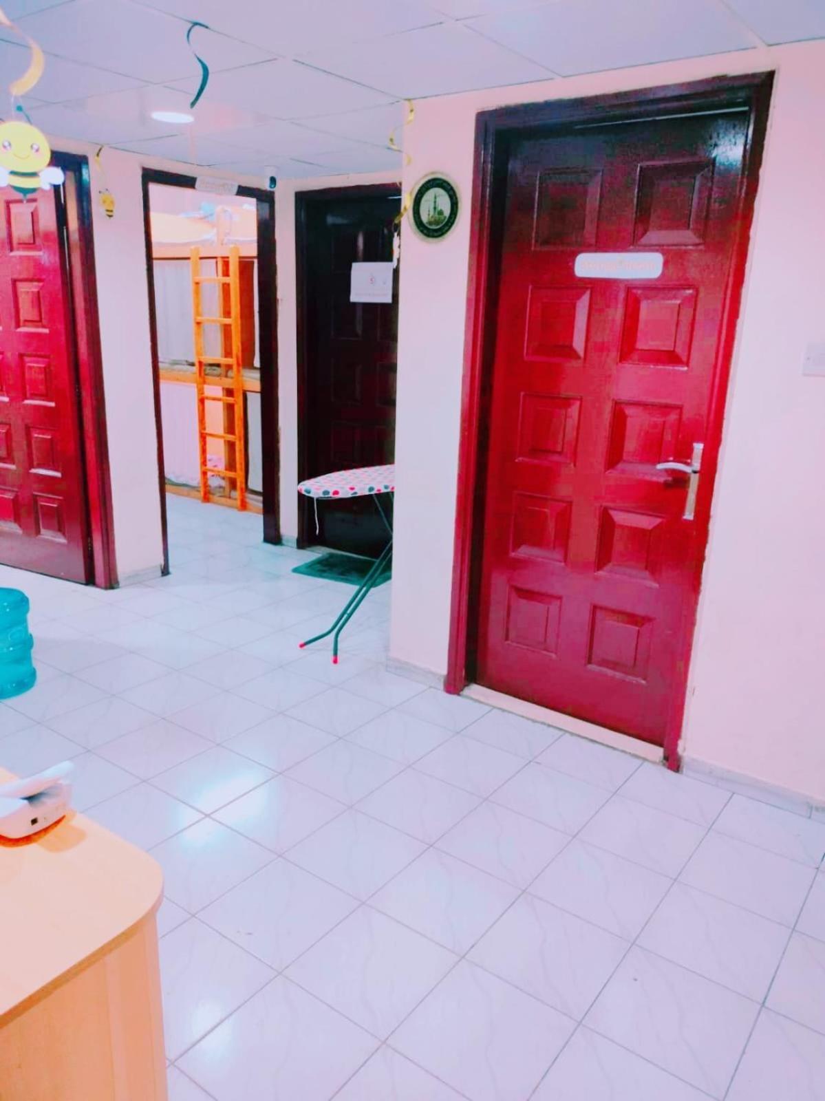Albergue Honeycomb Capsule Near Burjuman And Sharaf Dg Metro *